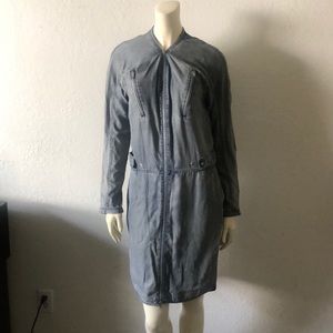 Light weigh denim by CLOSED zipper dress